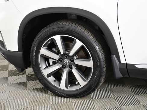 Used 2025 Honda Pilot Elite image 55
