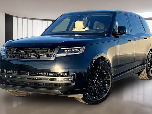 Used 2023 Land Rover Range Rover Long Wheelbase SE image 1
