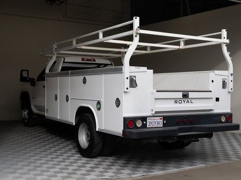 Used 2021 Chevrolet Silverado 3500 W/T w/ WT Convenience Package image 9