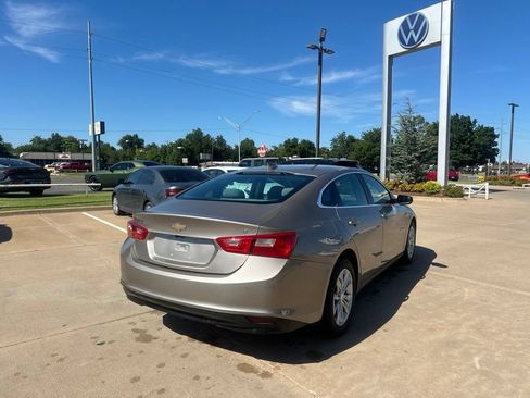 Used 2024 Chevrolet Malibu LT FWD image 5