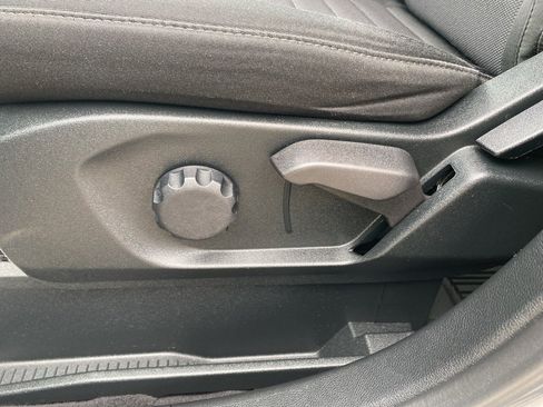 Used 2022 Ford Edge SE w/ Cargo Accessory Package image 23