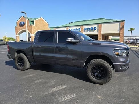 Used 2020 RAM 1500 Big Horn image 2