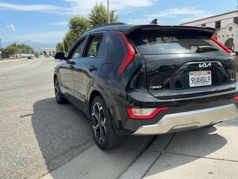 Used 2025 Kia Niro EX Touring FWD image 8