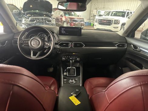 Used 2024 MAZDA CX-5 Carbon Edition image 25
