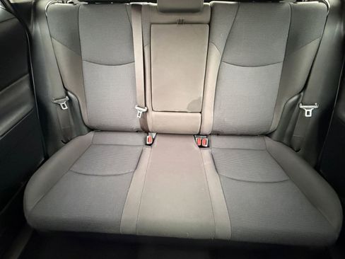 Used 2022 Toyota RAV4 LE AWD/4WD image 23