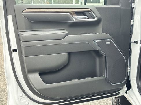 Used 2025 Chevrolet Silverado 1500 LT Trail Boss w/ LT Trail Boss Premium Package image 14