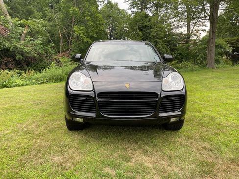 Used 2005 Porsche Cayenne Turbo image 23