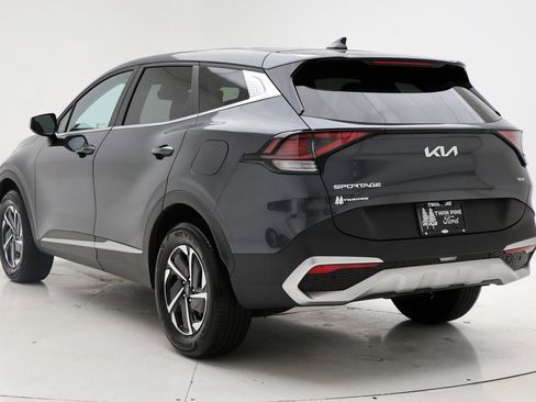Used 2023 Kia Sportage LX image 6