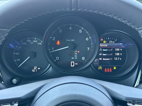 New 2026 Porsche Macan AWD/4WD image 29