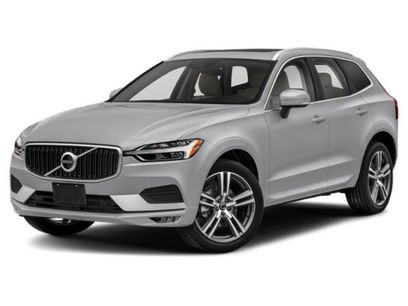 Used 2021 Volvo XC60 T5 Momentum w/ Premium Package