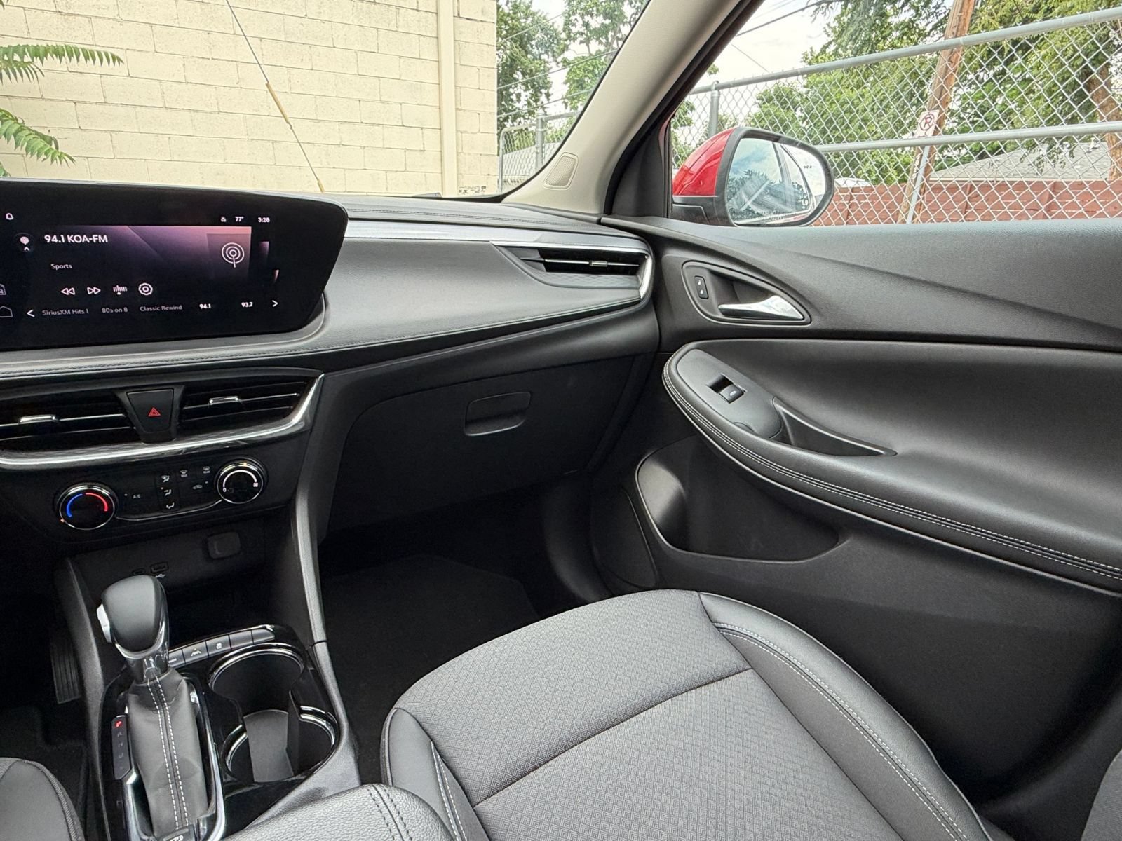 Used 2026 Buick Encore GX Preferred AWD/4WD image 32