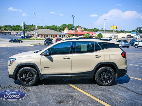 Used 2023 GMC Terrain AT4 w/ Infotainment Package II image 4