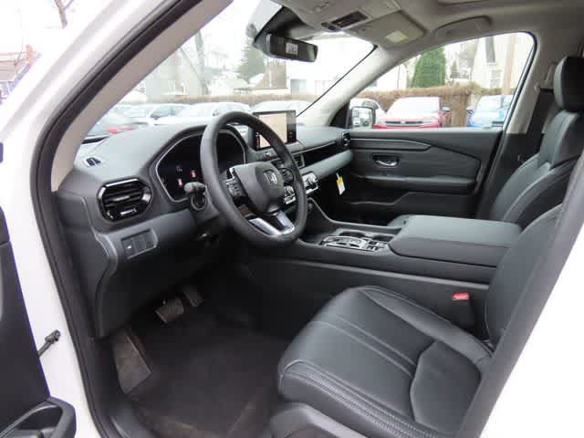 New 2026 Honda Pilot Touring image 2