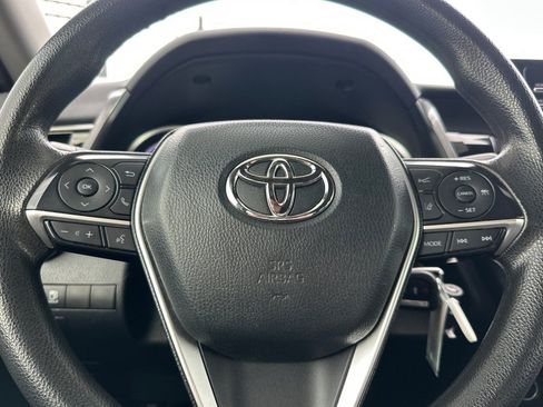Used 2023 Toyota Camry LE image 33