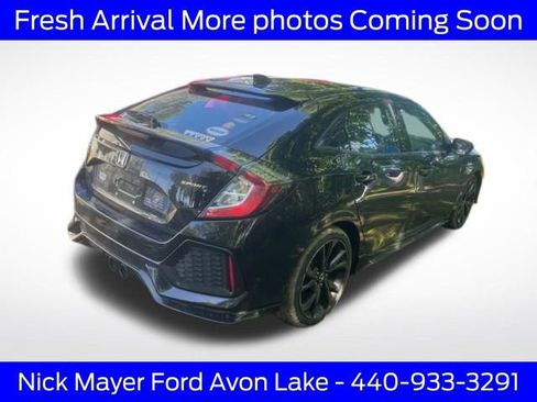 Used 2017 Honda Civic Sport image 5