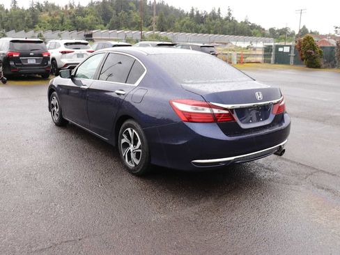 Used 2017 Honda Accord LX image 7