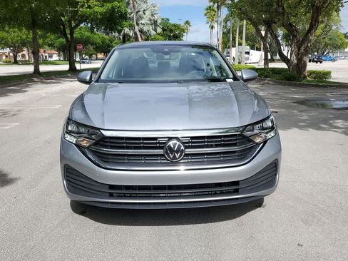Used 2024 Volkswagen Jetta SE FWD image 10