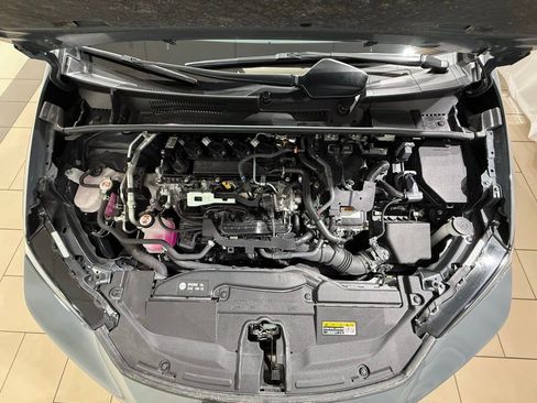 Used 2024 Toyota Prius XLE image 10