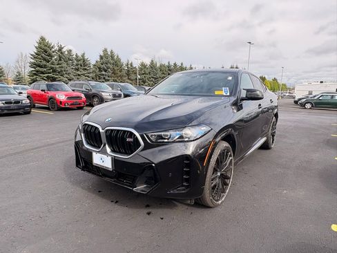 Used 2025 BMW X6 M60i AWD/4WD image 11