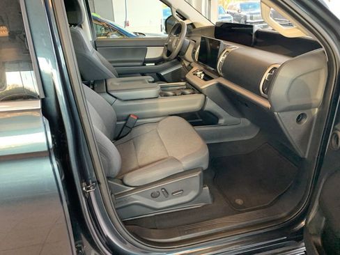 Used 2025 Ford Expedition Max Active image 21