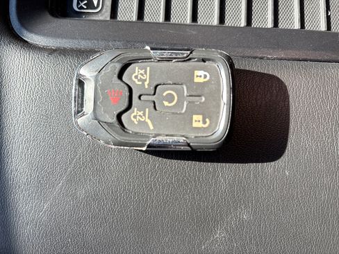 Used 2016 GMC Yukon XL SLT w/ Open Road Package image 36