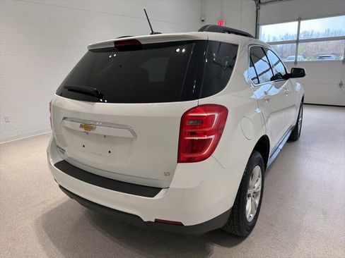 Used 2017 Chevrolet Equinox LT w/ Convenience Package FWD image 6