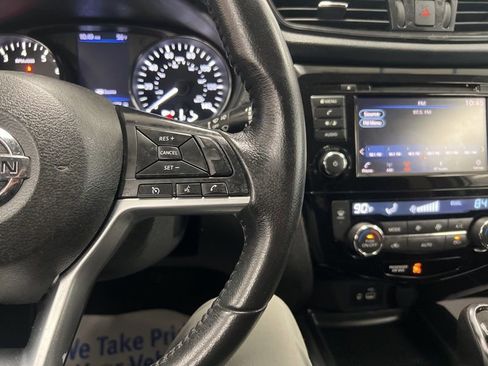 Used 2018 Nissan Rogue SV AWD/4WD image 23
