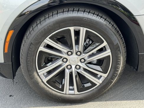 Used 2025 Cadillac Lyriq Luxury image 15