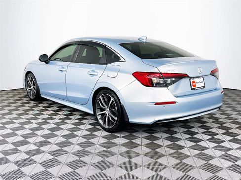 Used 2023 Honda Civic Touring image 7