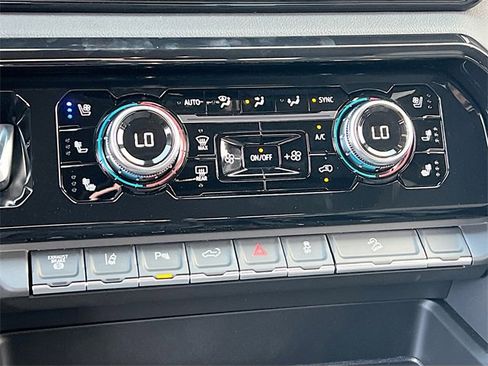 New 2026 GMC Sierra 2500 AT4 w/ AT4 Premium Plus Package image 11