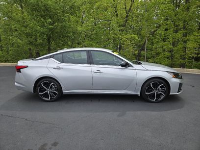 Used 2025 Nissan Altima 2.5 SR