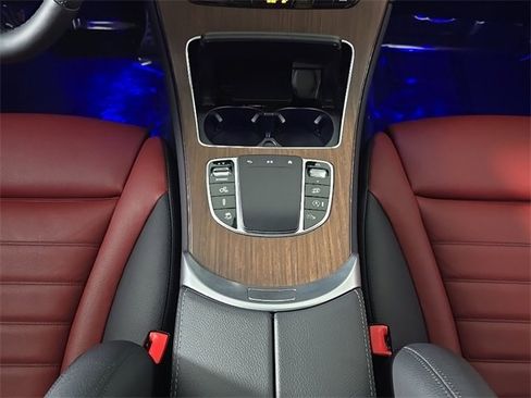 Certified 2022 Mercedes-Benz GLC 43 AMG 4MATIC image 22