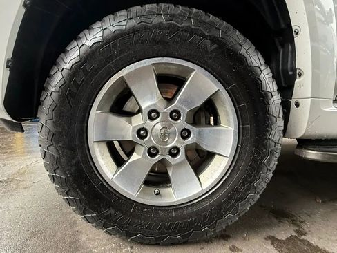 Used 2011 Toyota 4Runner SR5 RWD image 17