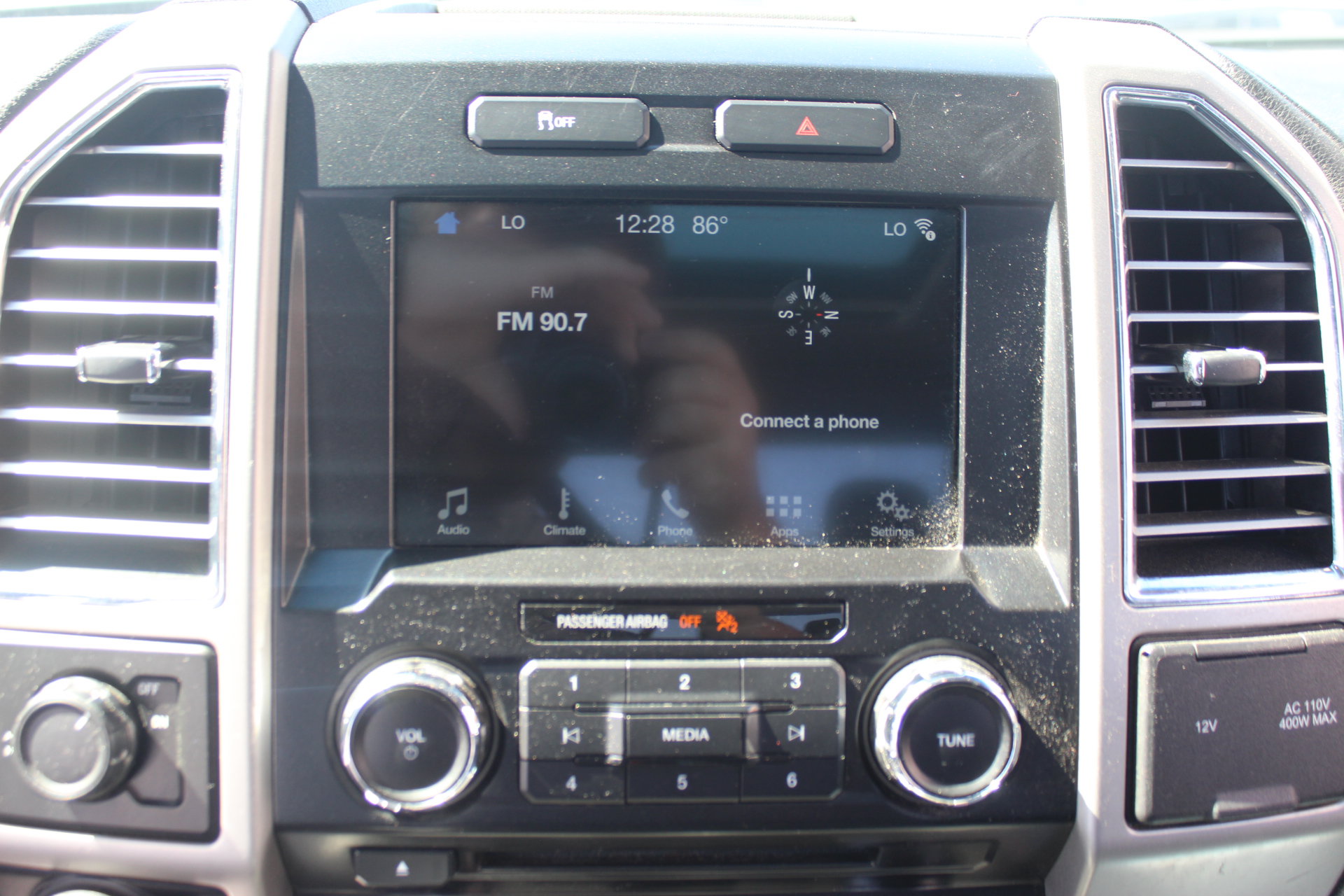 Used 2016 Ford F150 Lariat RWD image 21
