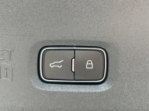 New 2027 Lincoln Navigator Reserve AWD/4WD image 12