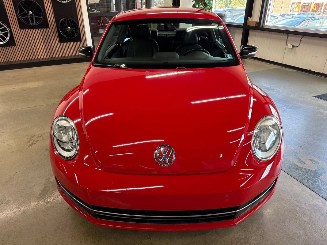 Used 2012 Volkswagen Beetle 2.0T FWD image 14