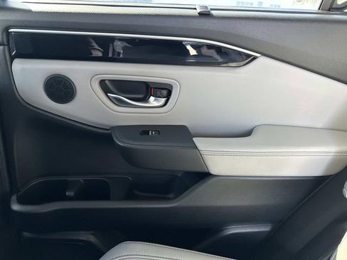 Certified 2025 Honda Pilot EX-L image 15