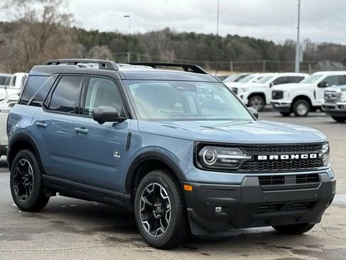 Certified 2025 Ford Bronco Sport Outer Banks w/ Outer Banks Tech Package+ image 37