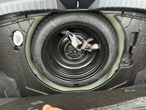 Used 2017 MAZDA MAZDA3 Sport w/ Preferred Equipment Package image 25