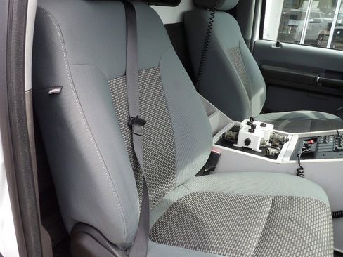 Used 2012 Ford F450 XLT w/ Ambulance Preparation Pkg RWD image 29