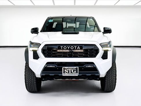 Used 2024 Toyota Tacoma TRD Pro AWD/4WD image 2