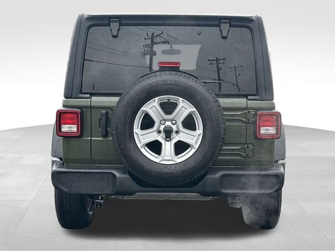 Used 2021 Jeep Wrangler Unlimited Sport image 19