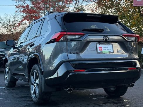 Certified 2025 Toyota RAV4 SE image 3