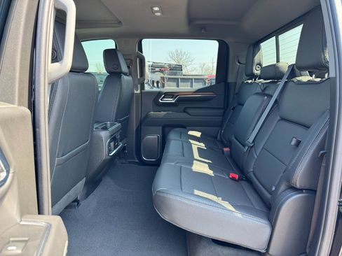 Used 2024 GMC Sierra 1500 Denali AWD/4WD image 16