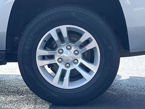 Used 2018 Chevrolet Tahoe LT image 33