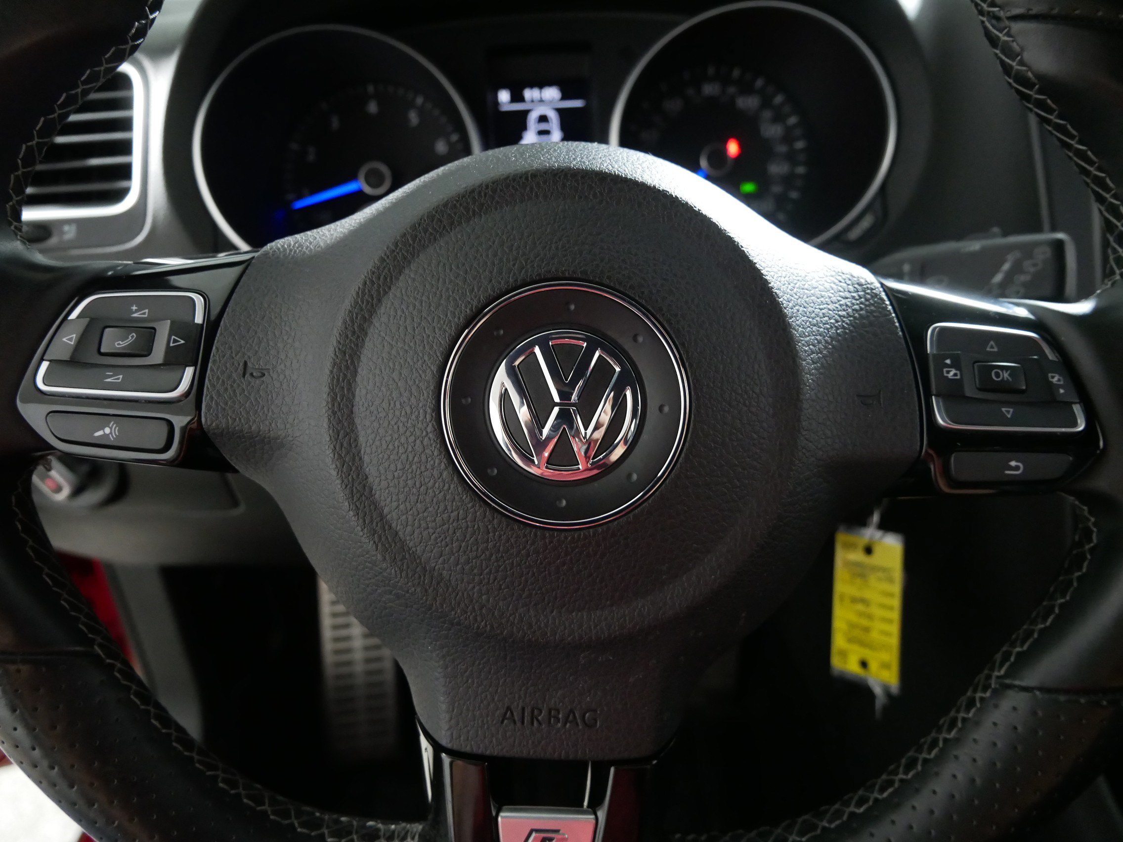 Used 2013 Volkswagen Golf R 4-Door AWD/4WD image 25