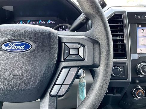 Used 2019 Ford F250 XLT w/ XLT Premium Package AWD/4WD image 11