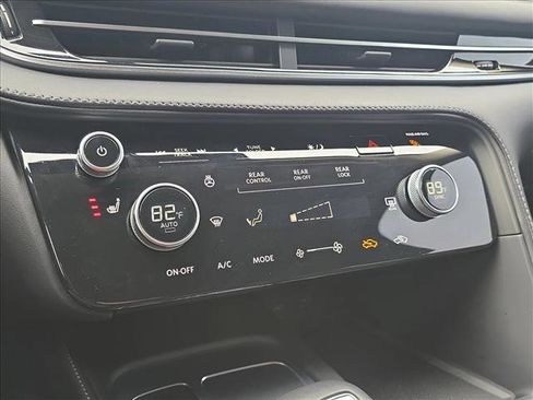 Used 2025 INFINITI QX60 Pure image 13