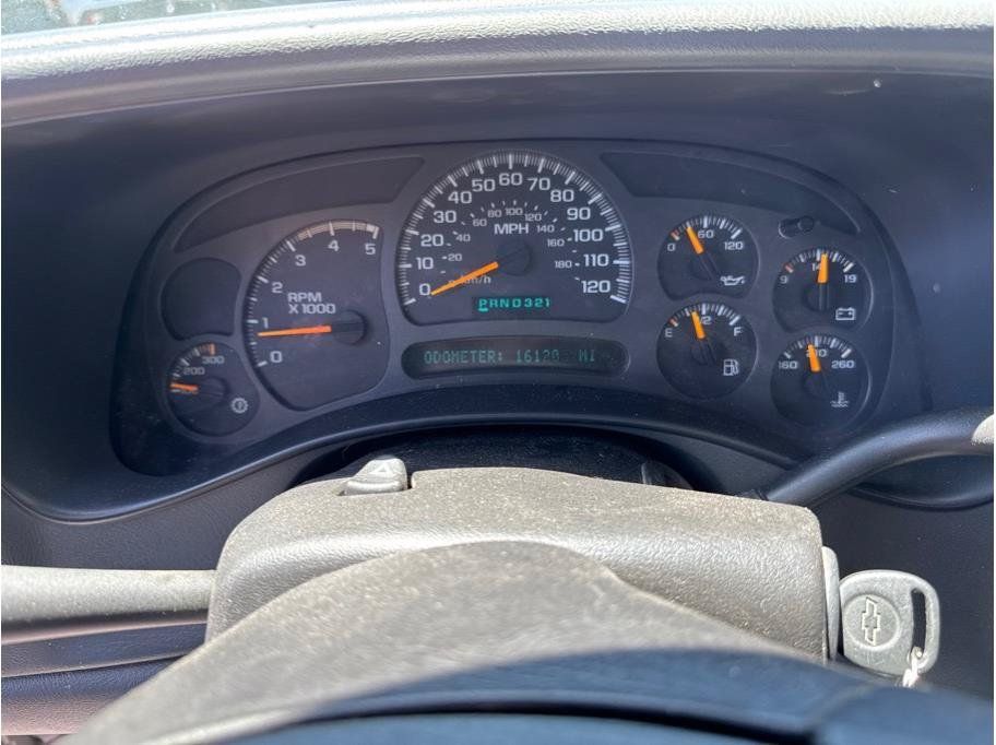 Used 2004 Chevrolet Silverado 2500 LS w/ Skid Plate Package AWD/4WD image 13