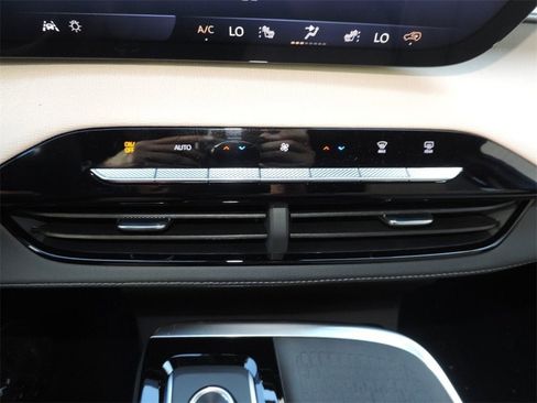 New 2026 Buick Enclave Preferred w/ Power Package image 20